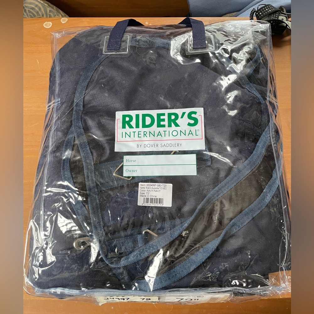Rider’s International Supreme Medium Turnout 1200D Size 72
